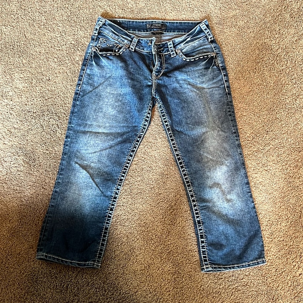 Women’s Silver brand capris